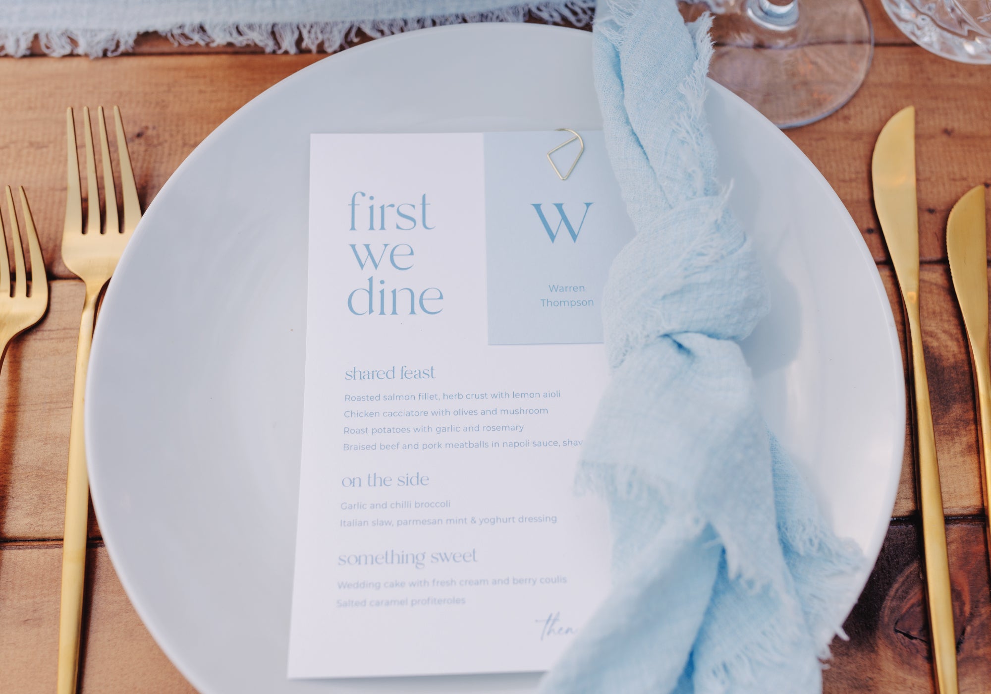 Beautiful blue and white wedding menu with separate place cards
