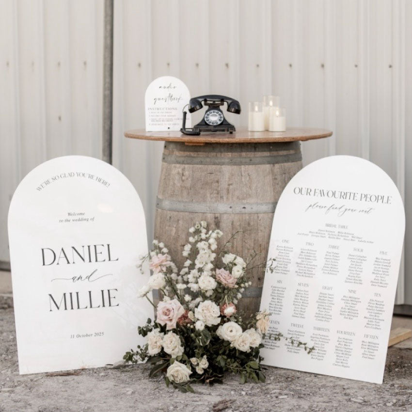 HELLO GORGEOUS - Menu, Welcome Sign & Seating Chart