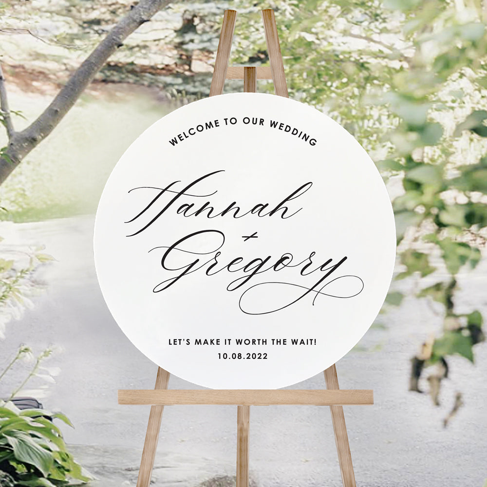 How big is a wedding welcome sign | Beachweddingtips.com